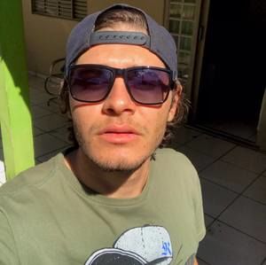 Meet your Posher, Gustavo